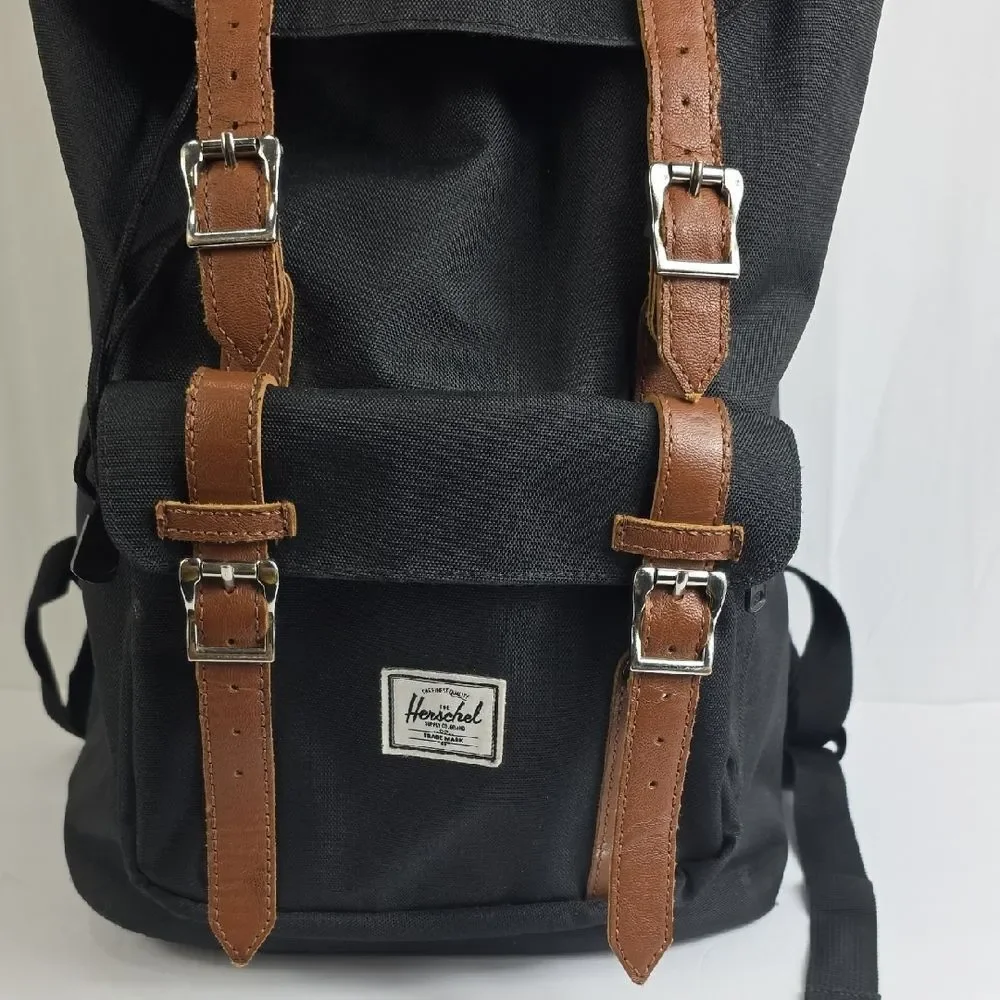 Herschel Supply Co. Little‎ America Backpack.